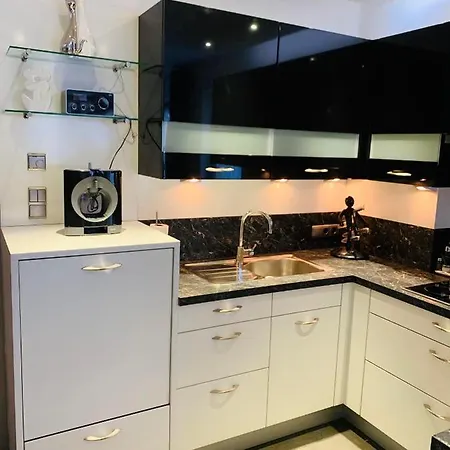 Julia Semesterbostad *